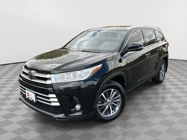 2019 Toyota Highlander XLE for sale in Madison, WI