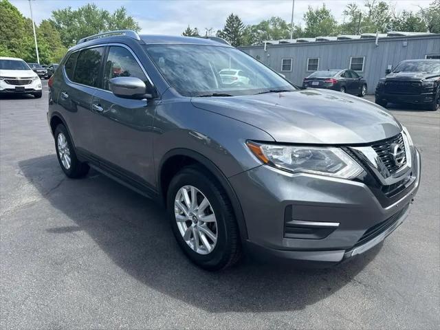 2017 Nissan Rogue SV for sale in Cedarville, IL