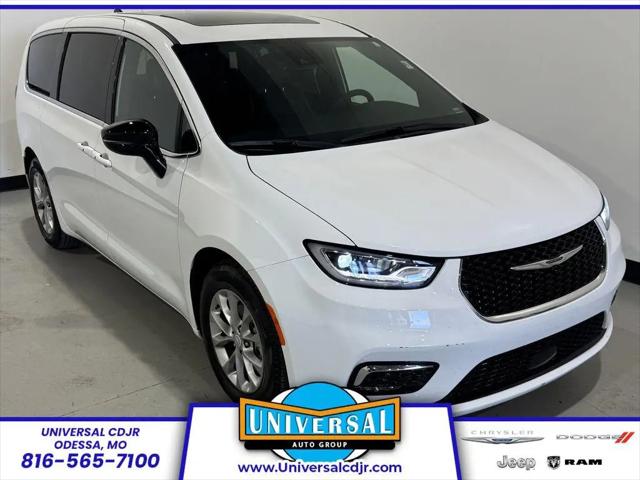 2026 Chrysler Pacifica Limited for sale in Odessa, MO