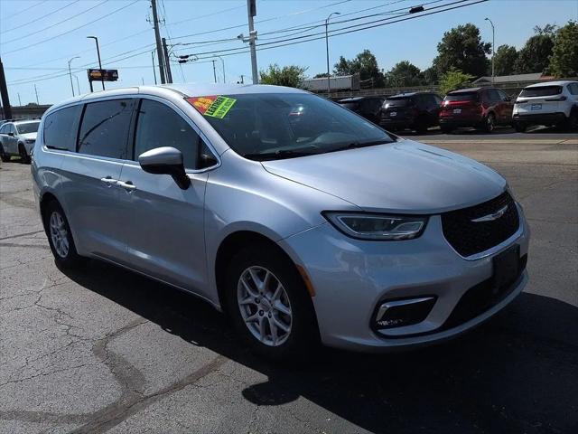 2023 Chrysler Pacifica Touring L for sale in Evansville, IN