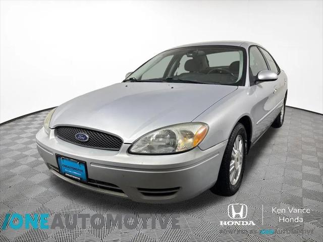 2005 Ford Taurus SEL for sale in Eau Claire, WI