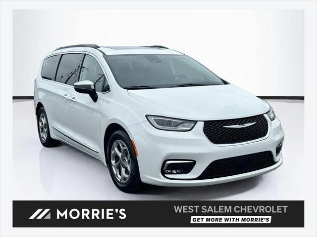 2023 Chrysler Pacifica Limited for sale in West Salem, WI