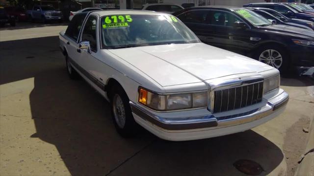 1990 Lincoln Town Car Base 4dr Sedan for sale in Topeka, KS