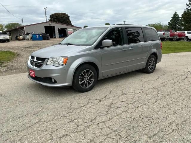 2016 Dodge Grand Caravan SXT for sale in Shullsburg, WI