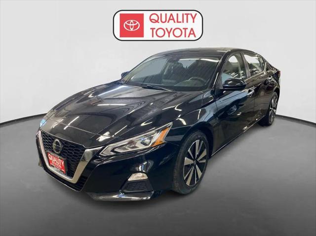 2022 Nissan Altima SV FWD for sale in Fergus Falls, MN
