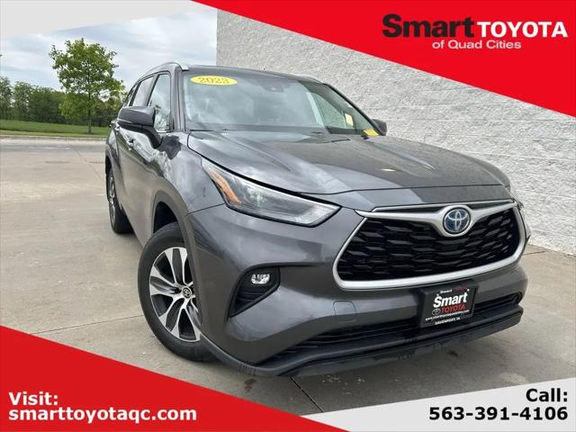 2023 Toyota Highlander Hybrid XLE for sale in Davenport, IA