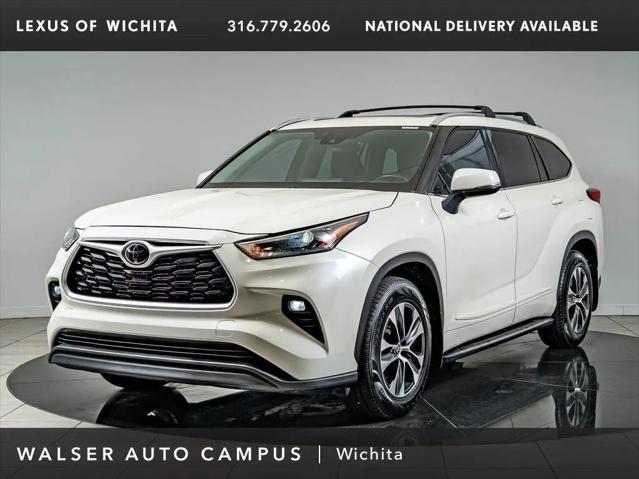 2021 Toyota Highlander XLE for sale in Wichita, KS