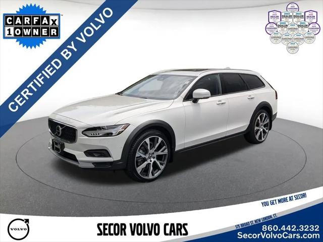 2025 Volvo V90 Cross Country Ultra, B6 AWD Gas (mild hybrid) for sale in New London, CT