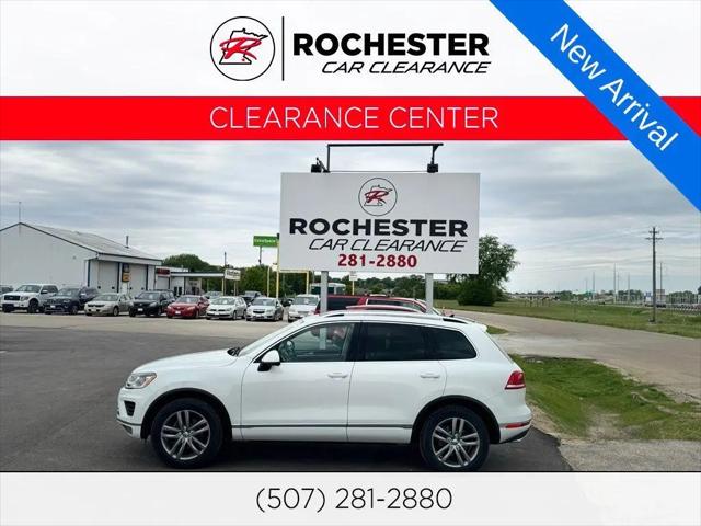 2015 Volkswagen Touareg TDI Lux for sale in Rochester, MN
