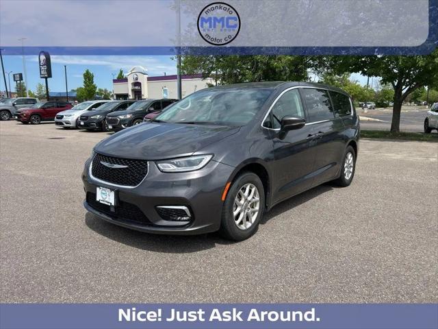 2023 Chrysler Pacifica Touring L for sale in Mankato, MN