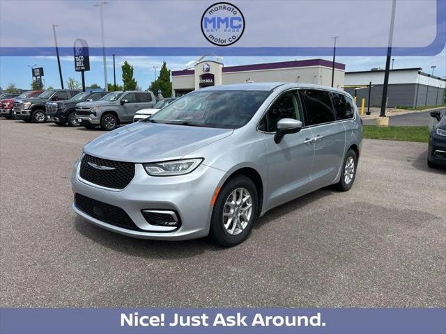 2023 Chrysler Pacifica Touring L for sale in Mankato, MN