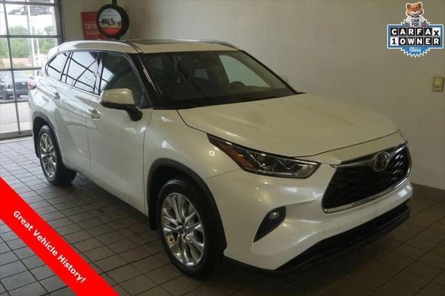2023 Toyota Highlander Limited for sale in Battle Creek, MI