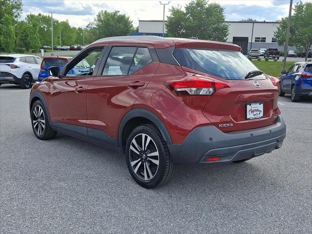 2020 Nissan Kicks SV Xtronic CVT