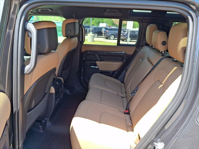 2026 Land Rover Defender P400 X-Dynamic SE