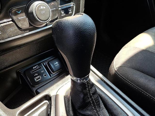 2015 Jeep Cherokee Sport