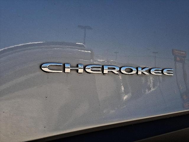 2015 Jeep Cherokee Sport
