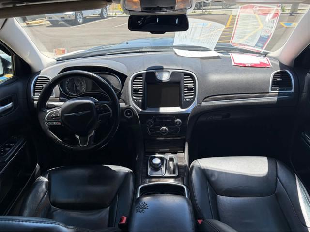 2015 Chrysler 300 Limited