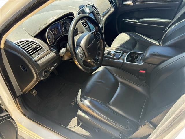 2015 Chrysler 300 Limited