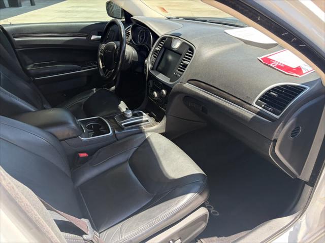 2015 Chrysler 300 Limited