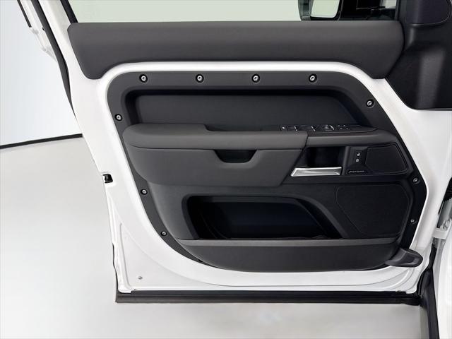 2026 Land Rover Defender P300 S
