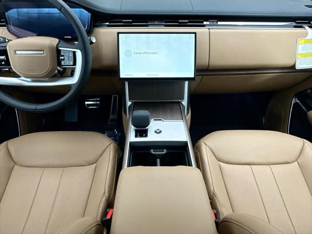 2026 Land Rover Range Rover P400 SE 7 Seat