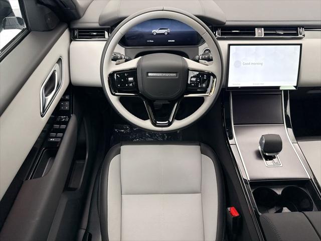 2026 Land Rover Range Rover Velar P250 Dynamic SE