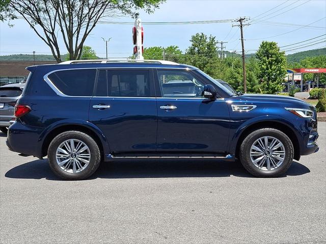 2022 INFINITI QX80 LUXE AWD
