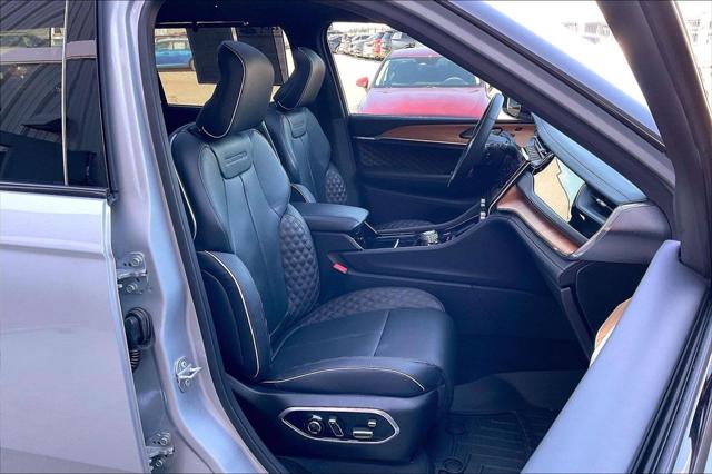 2025 Jeep Grand Cherokee L Summit Reserve 4x4