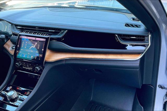2025 Jeep Grand Cherokee L Summit Reserve 4x4