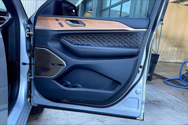 2025 Jeep Grand Cherokee L Summit Reserve 4x4