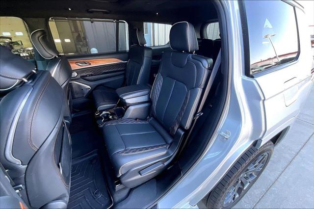 2025 Jeep Grand Cherokee L Summit Reserve 4x4