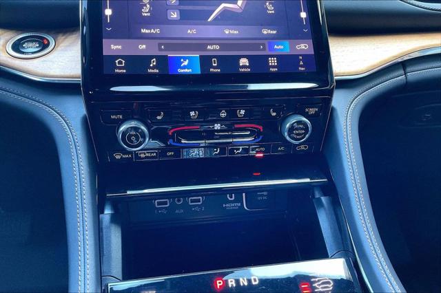 2025 Jeep Grand Cherokee L Summit Reserve 4x4