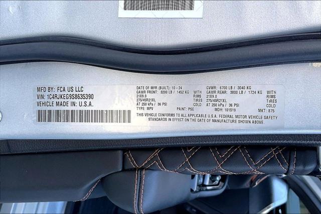 2025 Jeep Grand Cherokee L Summit Reserve 4x4