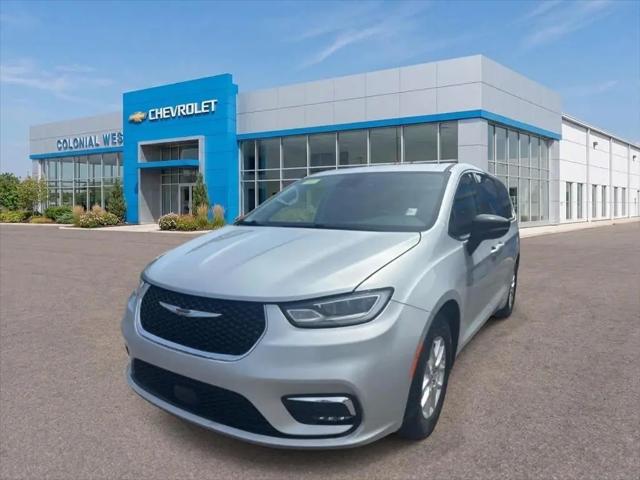 2024 Chrysler Pacifica Touring L for sale in Fitchburg, MA
