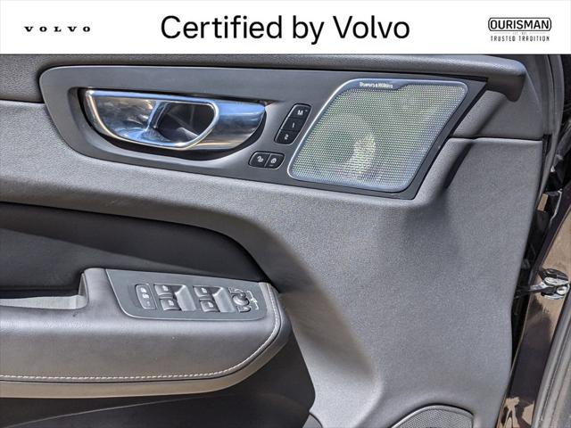 2024 Volvo XC60 Recharge T8 Ultimate Black Edition