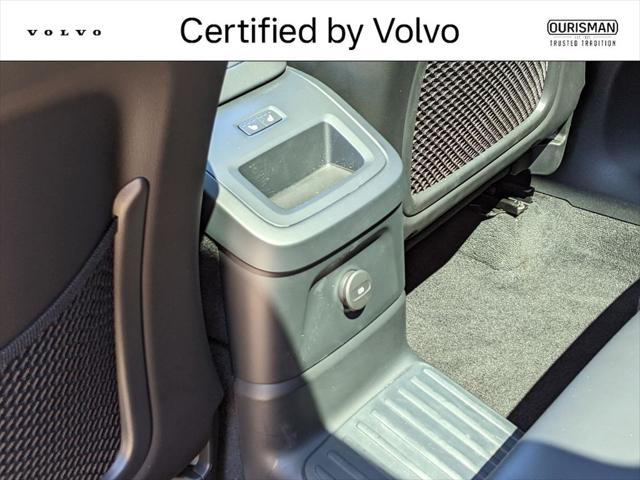 2024 Volvo XC60 Recharge T8 Ultimate Black Edition