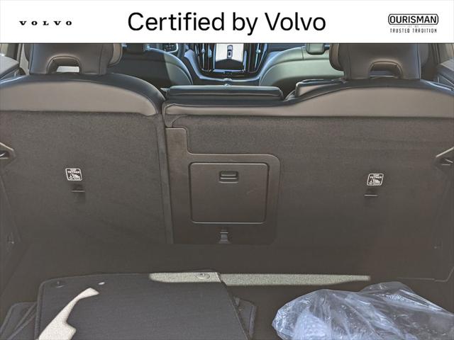 2024 Volvo XC60 Recharge T8 Ultimate Black Edition
