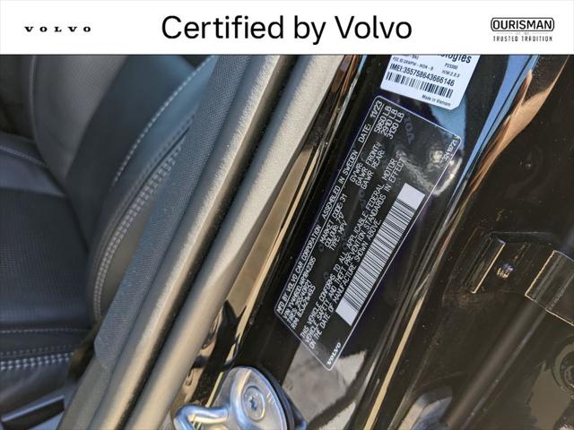 2024 Volvo XC60 Recharge T8 Ultimate Black Edition