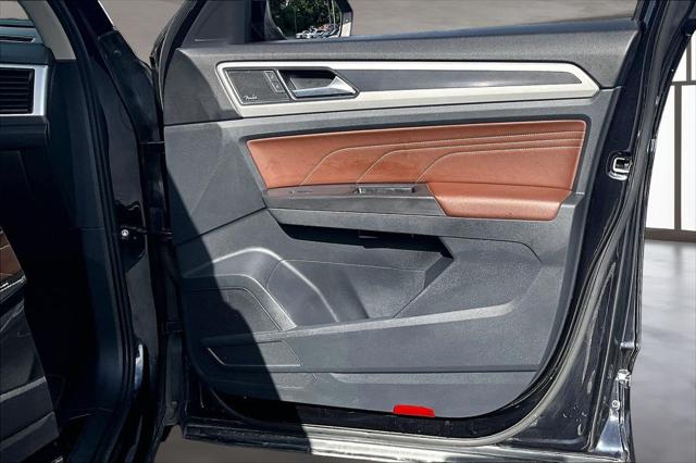 2022 Volkswagen Atlas 3.6L V6 SEL Premium R-Line