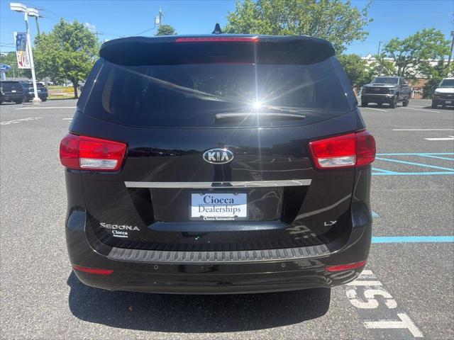 2016 Kia Sedona LX