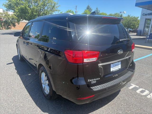 2016 Kia Sedona LX