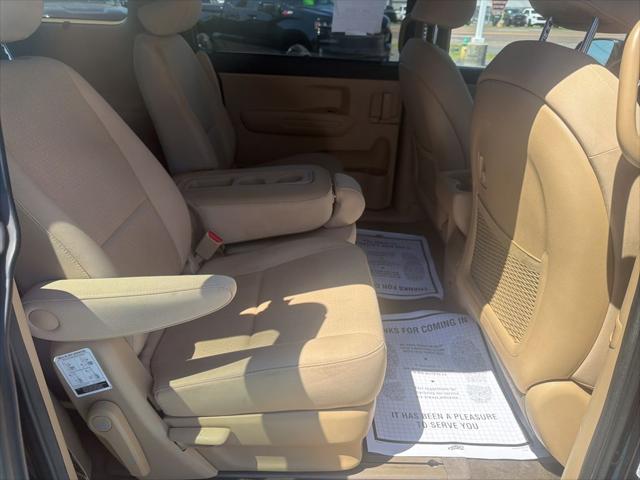 2016 Kia Sedona LX