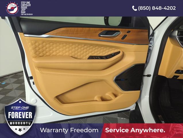 2025 Jeep Grand Cherokee L Summit Reserve 4x4