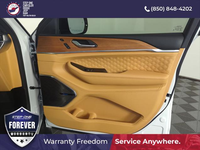 2025 Jeep Grand Cherokee L Summit Reserve 4x4
