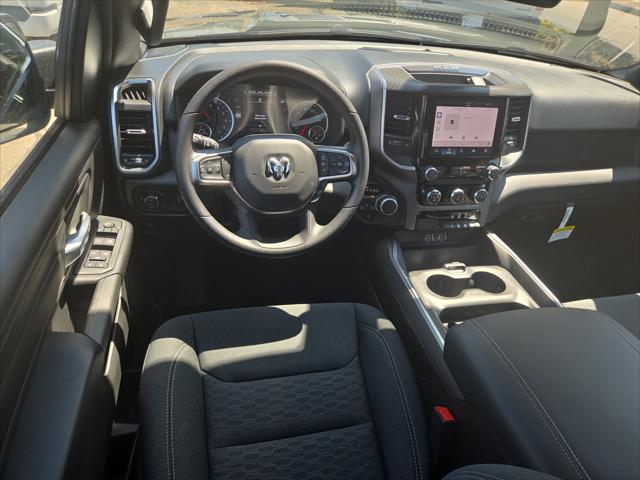2026 Ram 1500 Express Crew Cab 4x4 57 Box