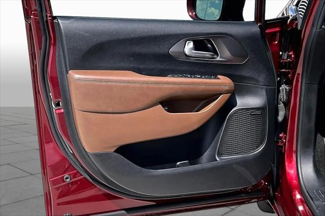 2018 Chrysler Pacifica Hybrid Limited