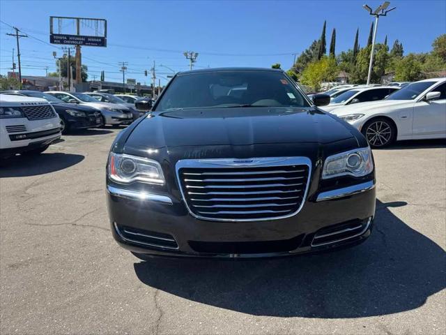 2014 Chrysler 300 Base