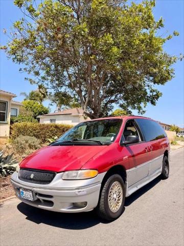 1997 Chrysler Town & Country LXi