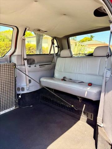 1997 Chrysler Town & Country LXi