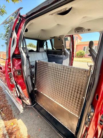 1997 Chrysler Town & Country LXi